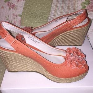 Canvas wedges